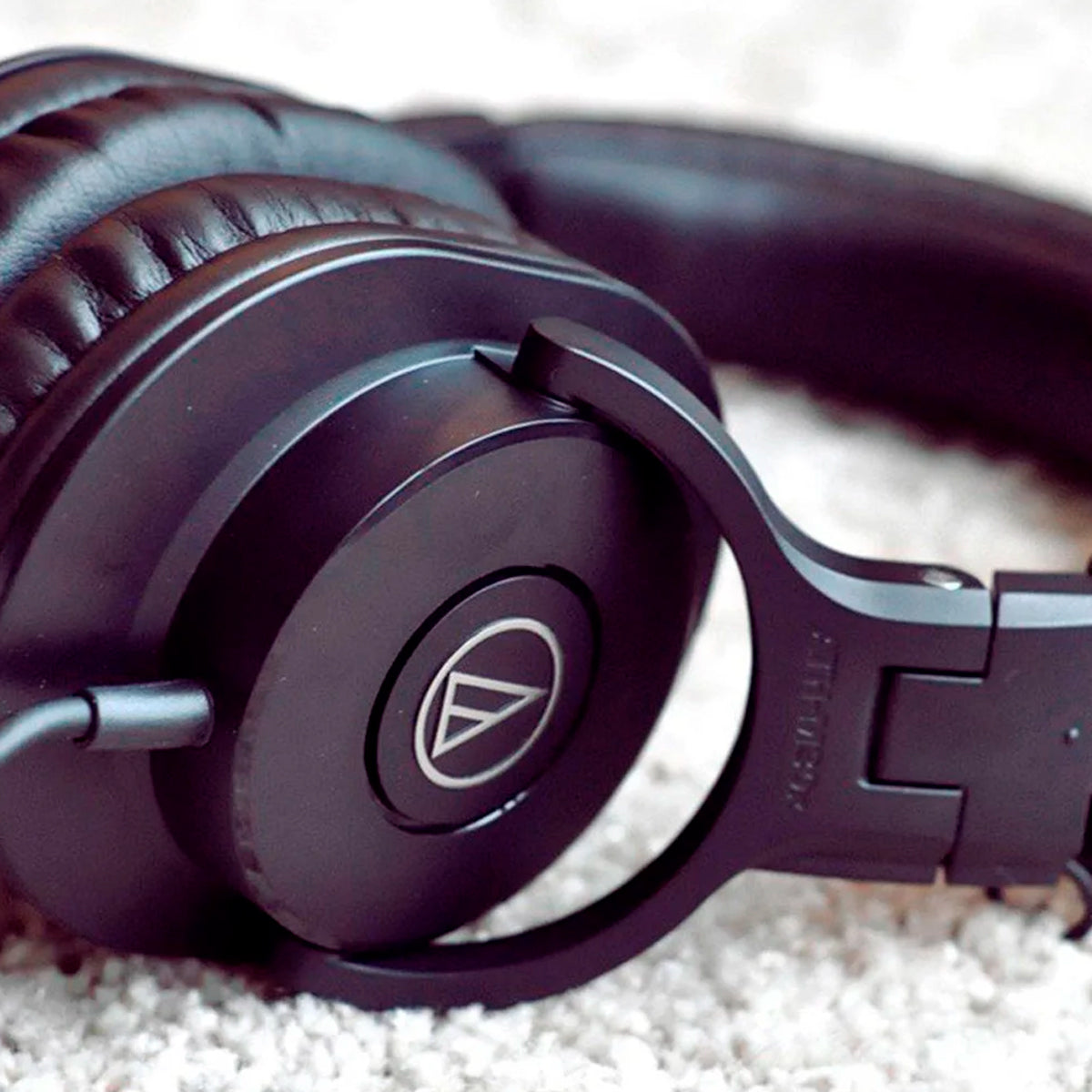 Fone De Ouvido Athm20x Preto Audiotechnica [F108]